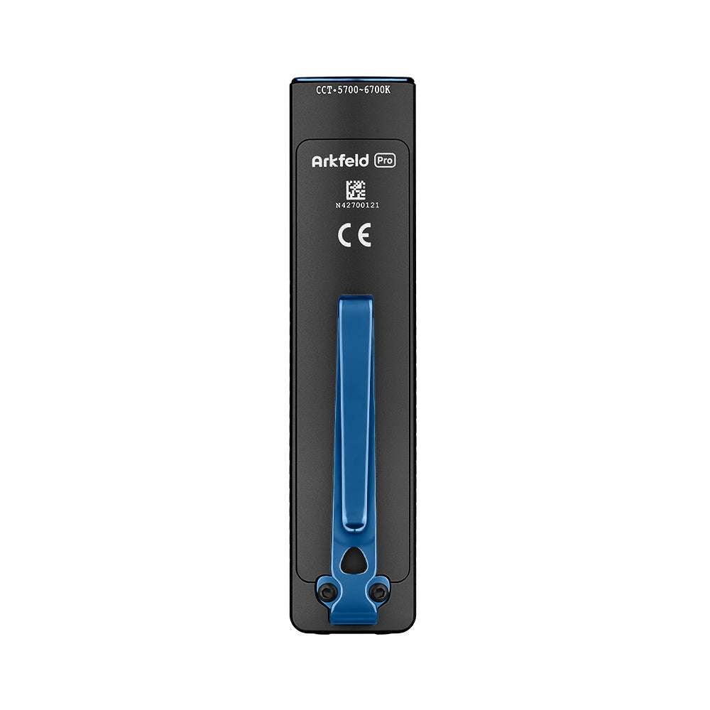 Olight Arkfeld Pro | linterna EDC plana 3 en 1 | 1.300 lm